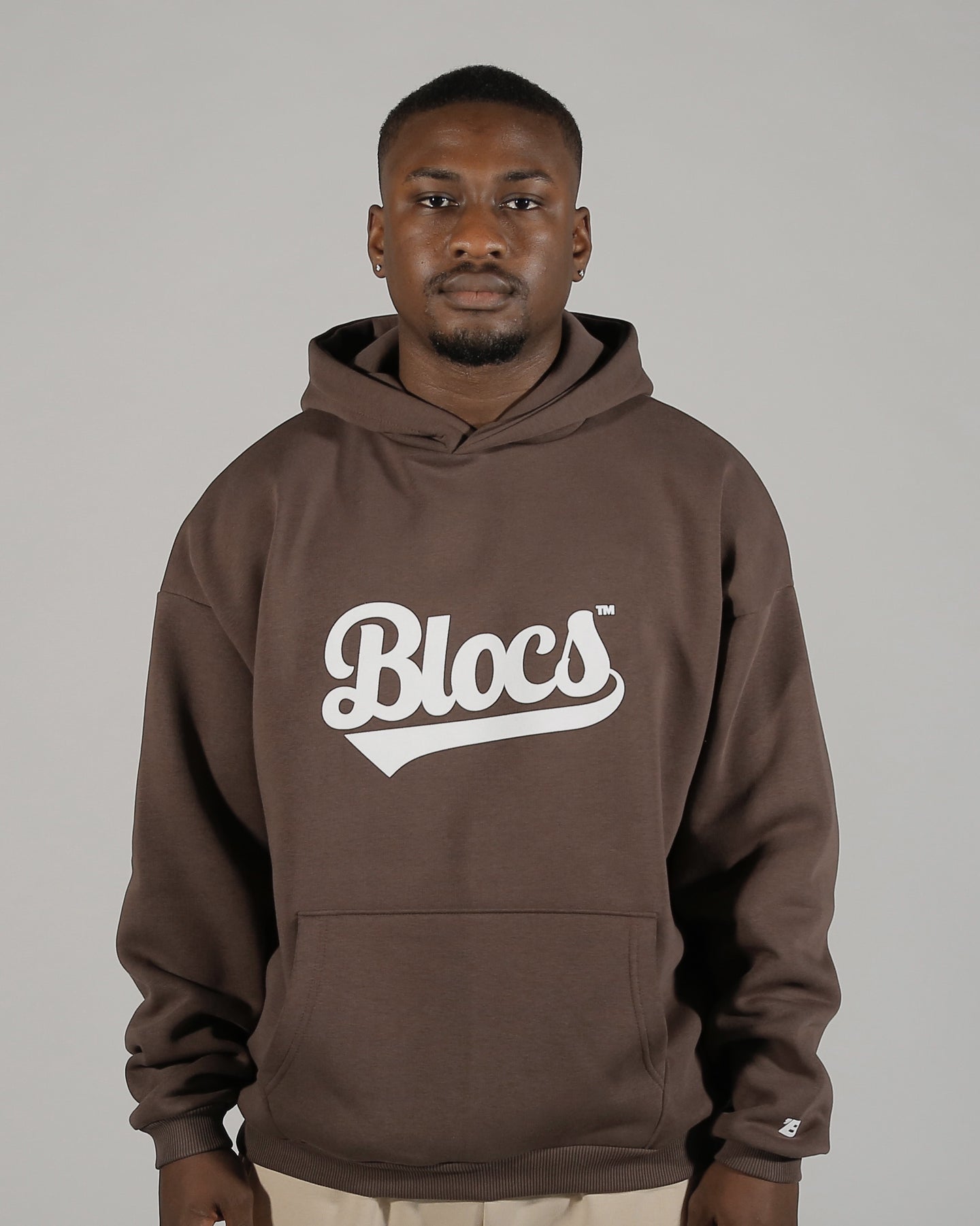 SCRIPT HOODIE - BROWN