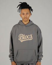 Lade das Bild in den Galerie-Viewer, SCRIPT HOODIE - STONE GREY
